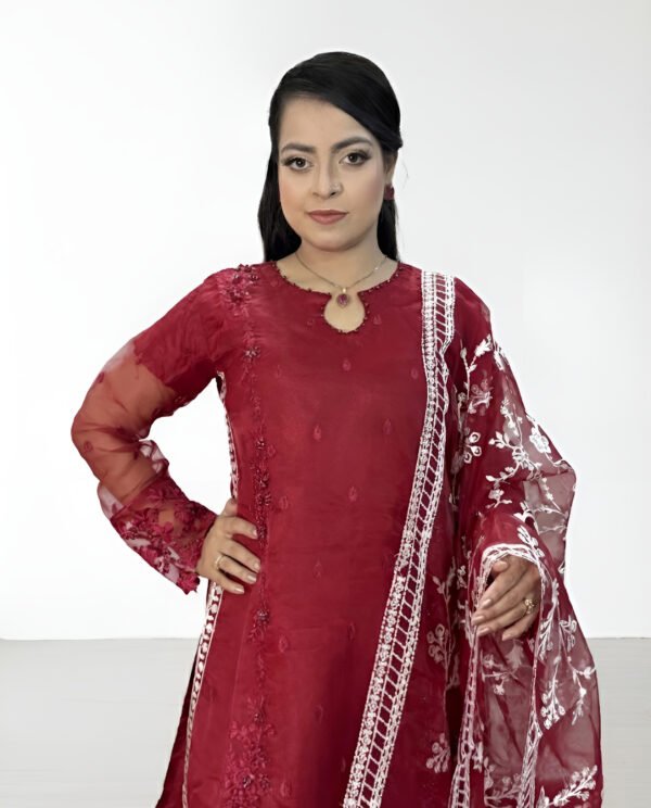 SCARLET ELEGANCE – 3 PIECE READY-TO-WEAR ENSEMBLE ✨❤️🌿