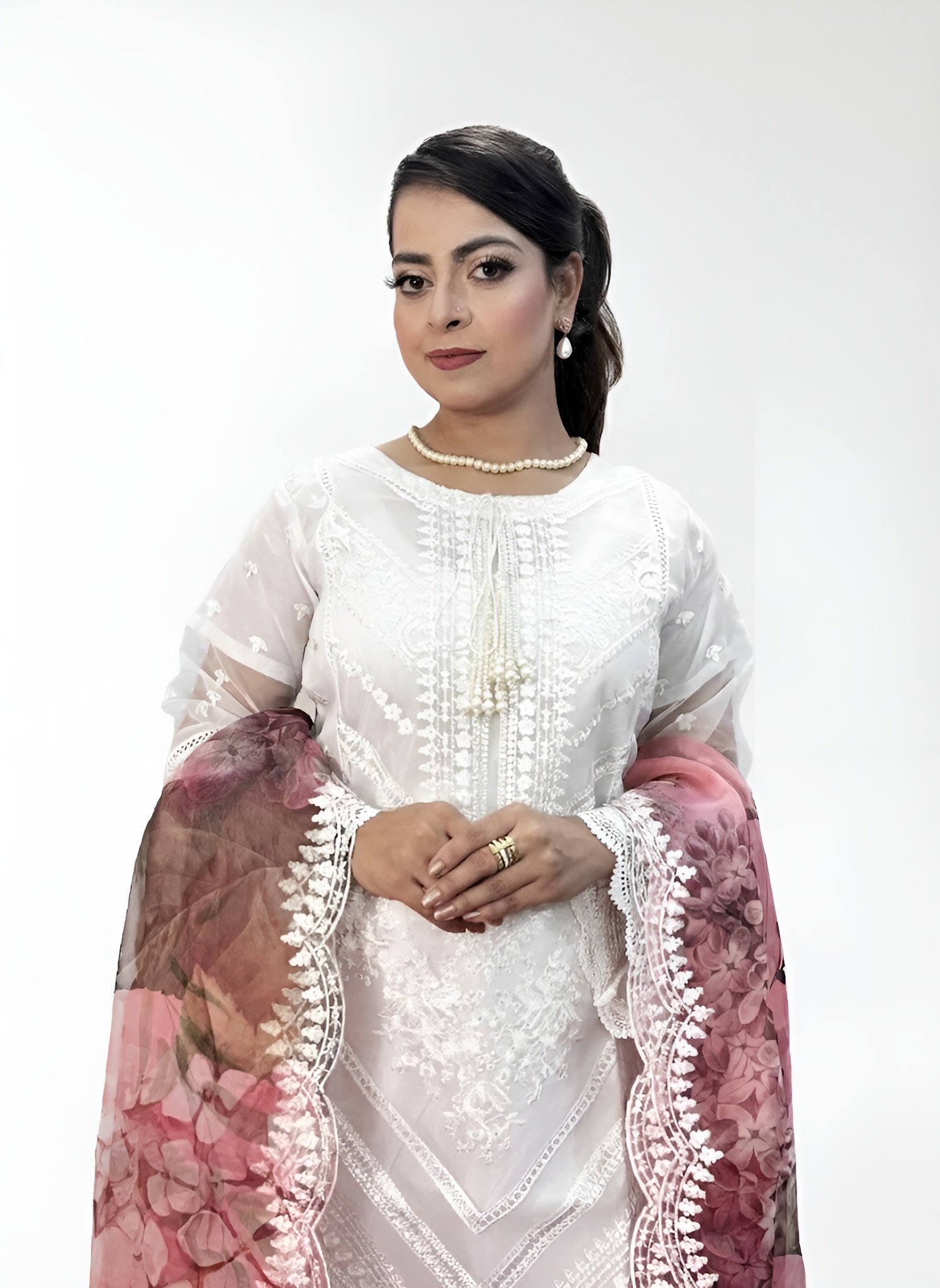 WHITE SUIT WITH PRINTED DUPATTA